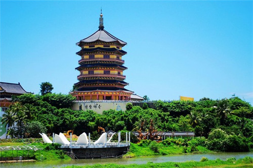 西湖旁边的景点是什么（西湖旁边的景物）